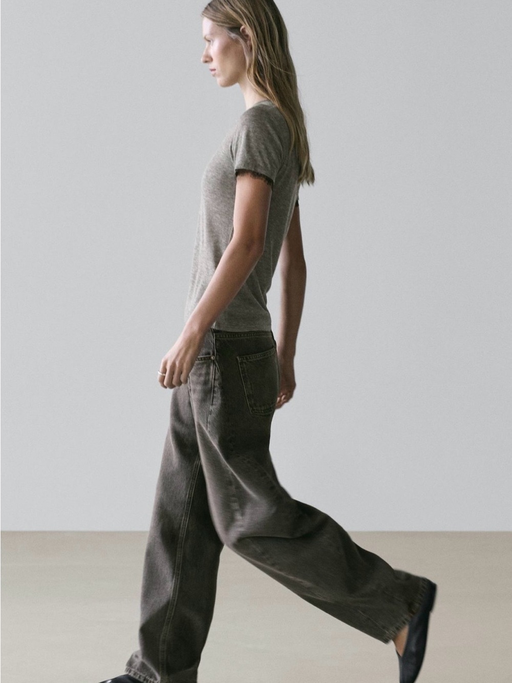 Wool Gray Marl Tee Lace detail